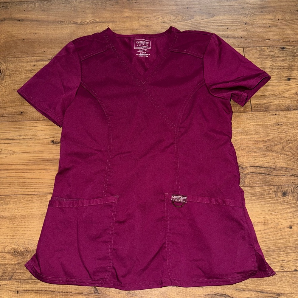 Cherokee Workwear Revolution scrub top